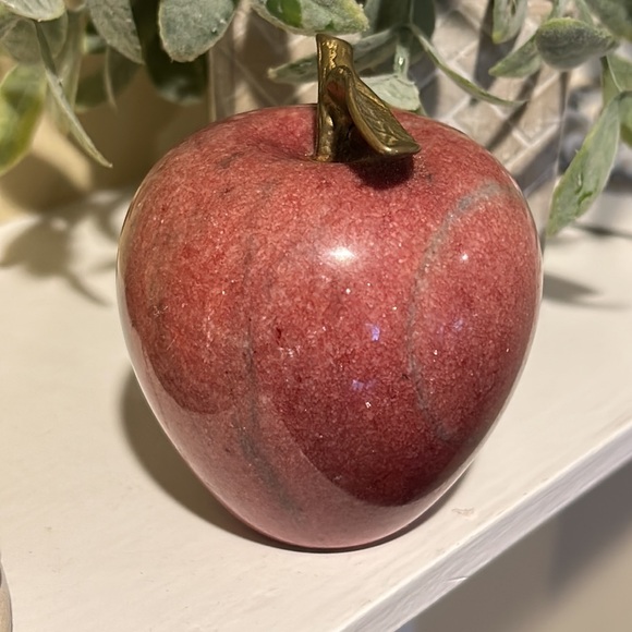 Apple Polished Stone  Paperweight - Picture 7 of 12